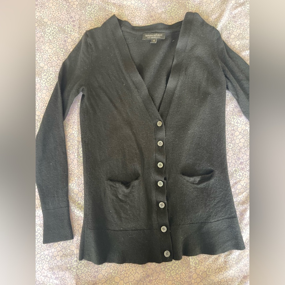Banana Republic Women's Black Cardigan Sweater 100% Marino Wool